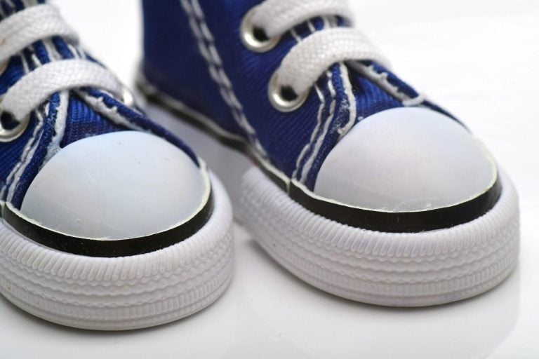 15 Best Walking Shoes For Overweight Walkers Reviews In 2024 15-best-walking-shoes-for-overweight-walkers-reviews-in-2024
